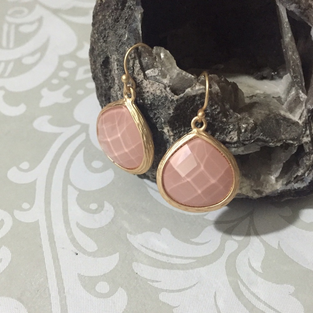 Teardrop earrings
